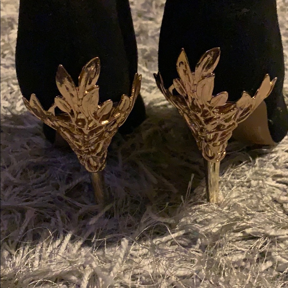 Suede Pointed Booties - image 4